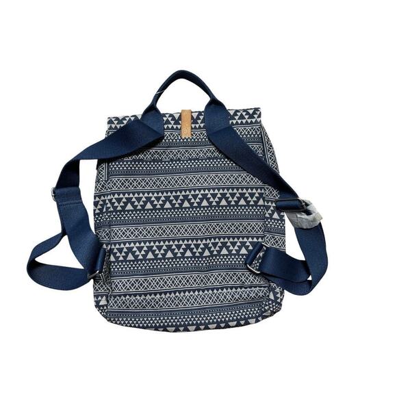 NEW! TOMS Trekker Tribal Geo Canvas Backpack in Navy Blue, Lots of pockets! - Picture 2 of 9